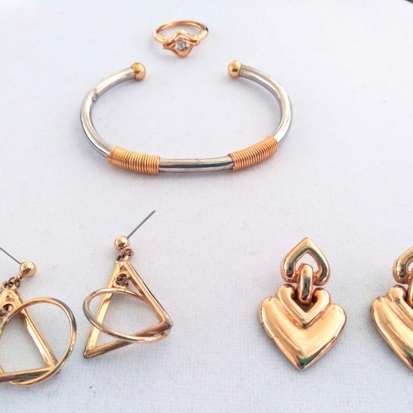 Vintage Jewelery Set - Picture 2 of 6